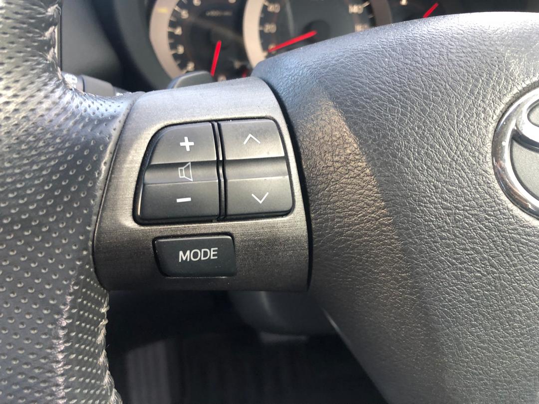 851. Toyota Vanguard 240S S-PKG 2011