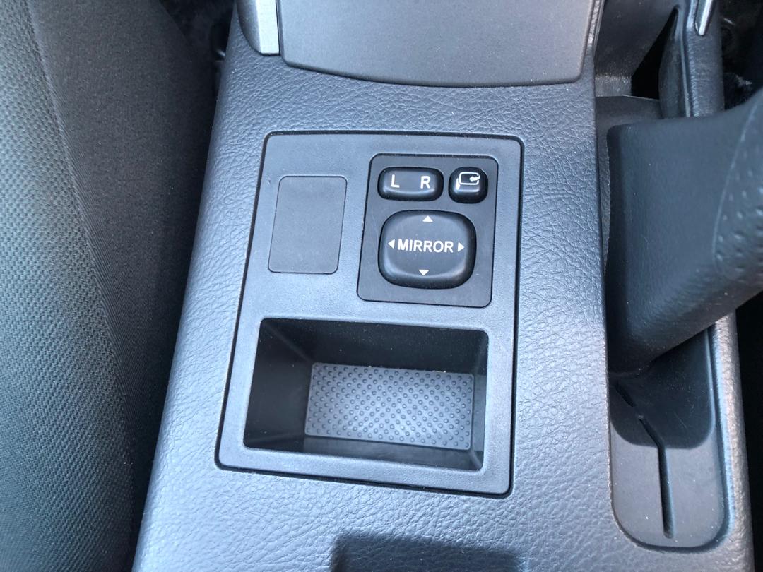 851. Toyota Vanguard 240S S-PKG 2011