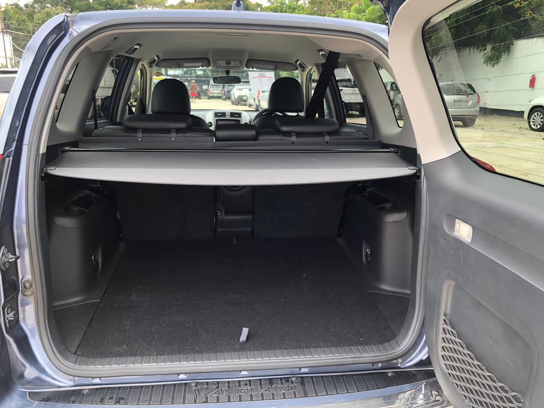 937. TOYOTA VANGUARD 2013 240S S-PKG
