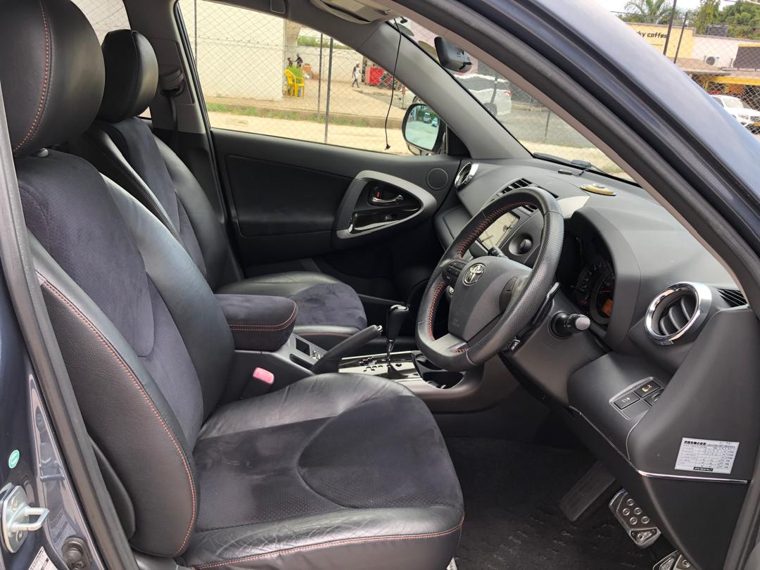 937. TOYOTA VANGUARD 2013 240S S-PKG