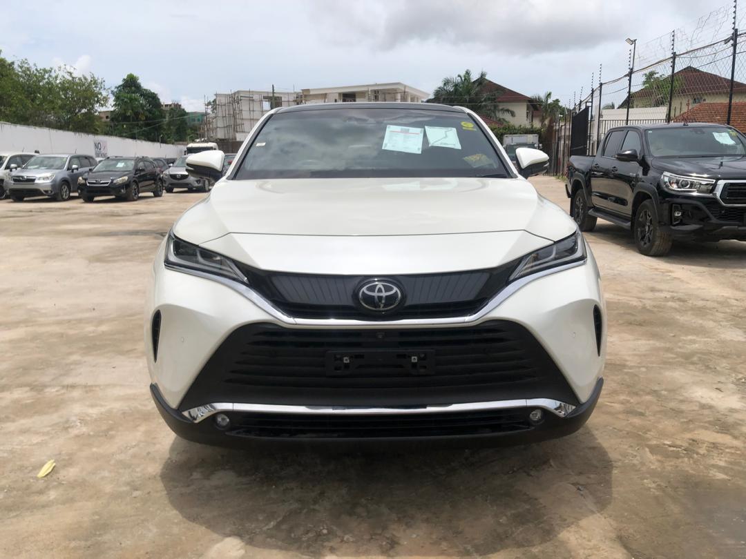 966. TOYOTA HARRIER Z Leather Package 2020 / Milage: 29,100 Km/brand new front tire