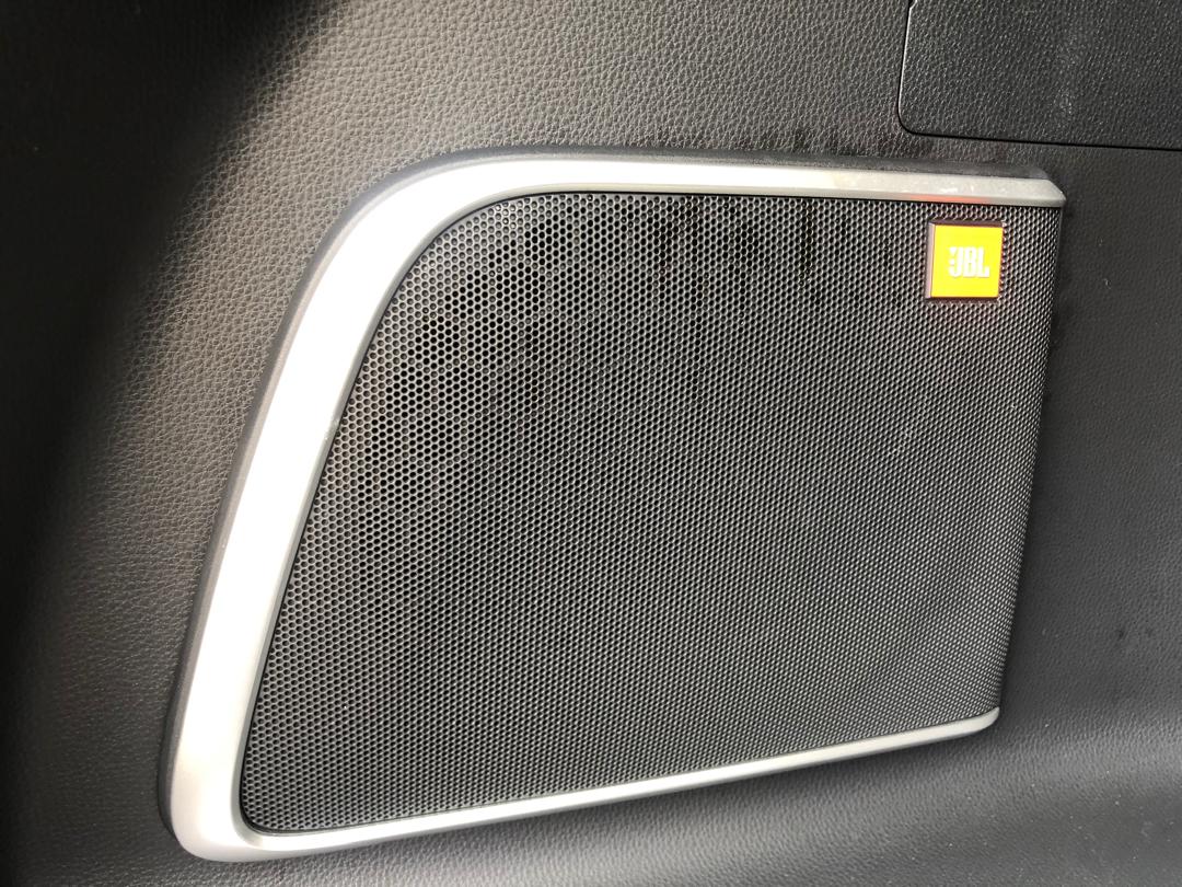 966. TOYOTA HARRIER Z Leather Package 2020 / Milage: 29,100 Km/brand new front tire