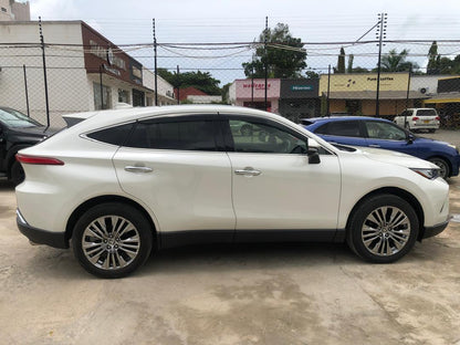 966. TOYOTA HARRIER Z Leather Package 2020 / Milage: 29,100 Km/brand new front tire