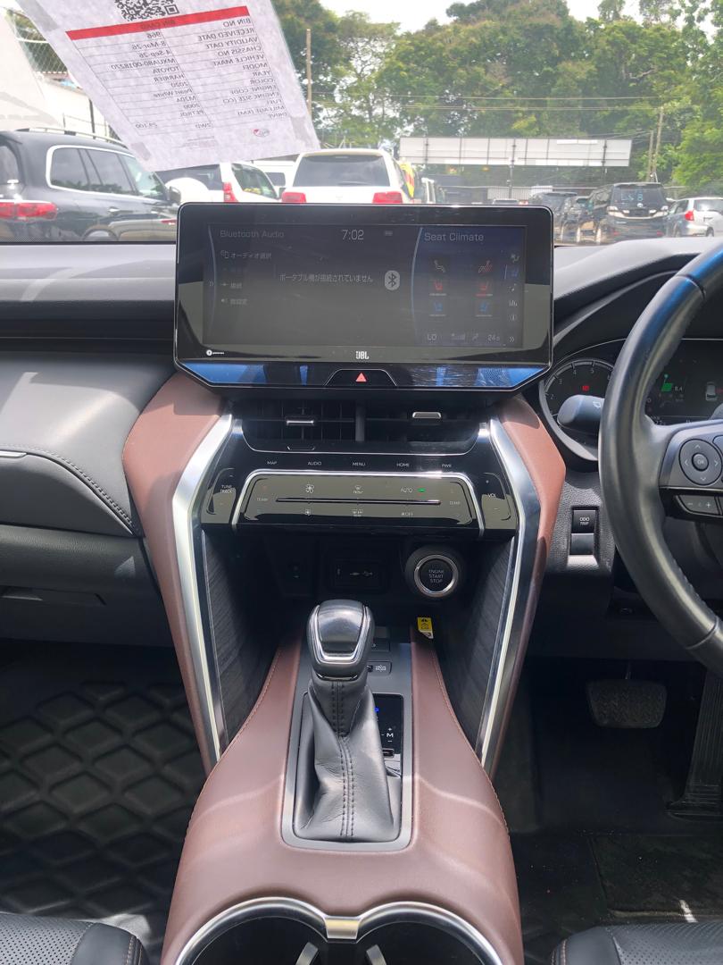966. TOYOTA HARRIER Z Leather Package 2020 / Milage: 29,100 Km/brand new front tire