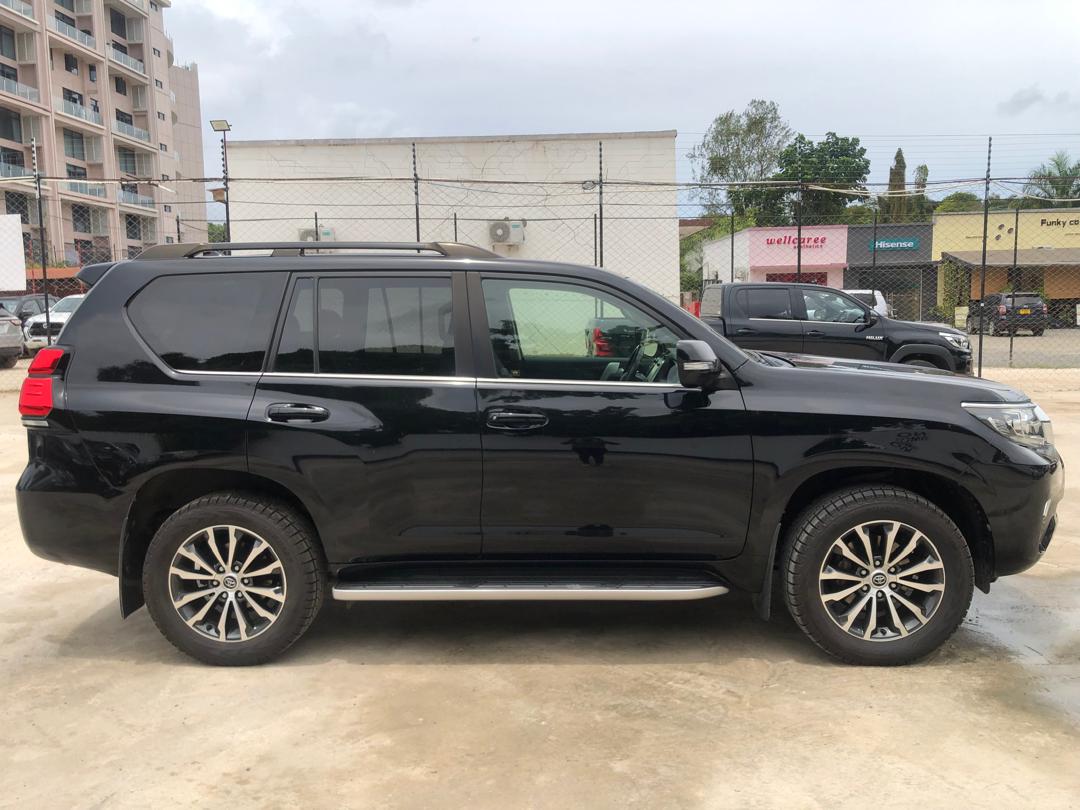 940 TOYOTA LAND CRUISER PRADO TZ-G 2019 GDJ151-0008349
