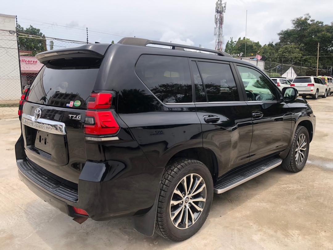 940 TOYOTA LAND CRUISER PRADO TZ-G 2019 GDJ151-0008349