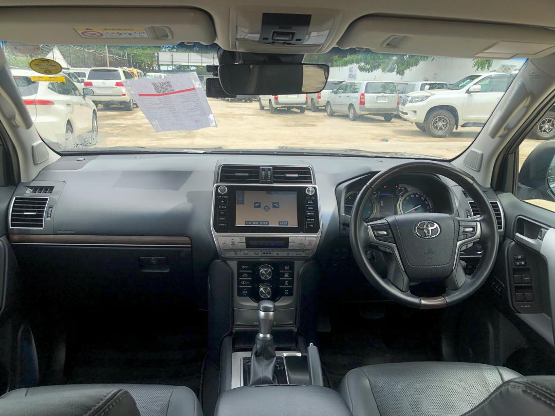940 TOYOTA LAND CRUISER PRADO TZ-G 2019 GDJ151-0008349