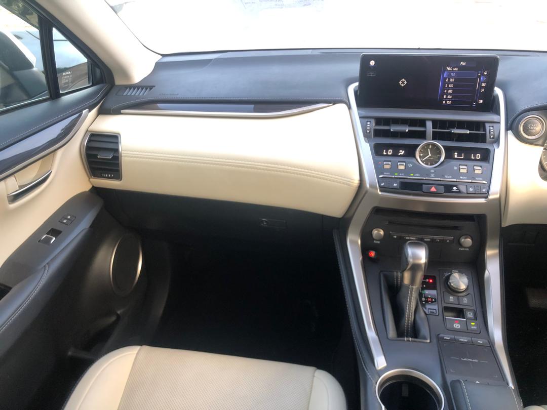 952. LEXUS NX300 late model version L White Leather package2019 / Milage: 48,240 Km