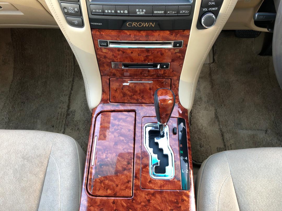923 TOYOTA CROWN ROYAL 2.5 ROYAL SALOON 2004 GRS180-5011794