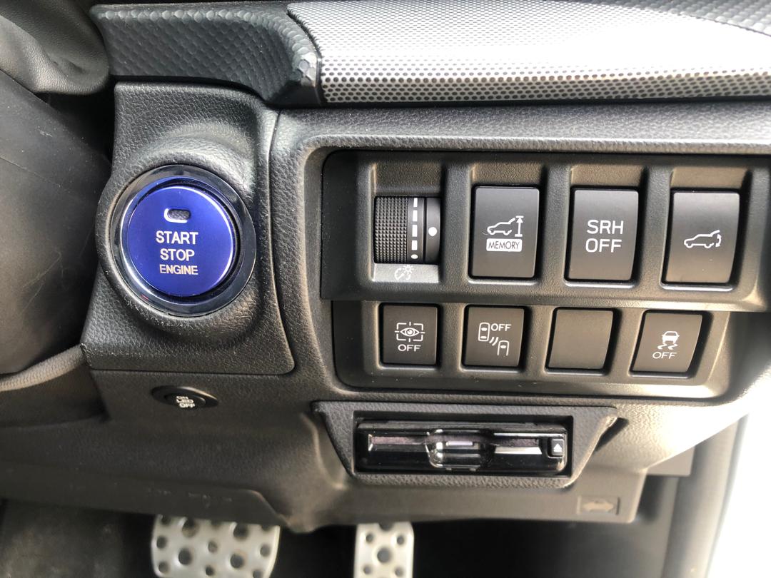 1013 SUBARU FORESTER ADVANCE 2019 / Milage: 72,830 Km