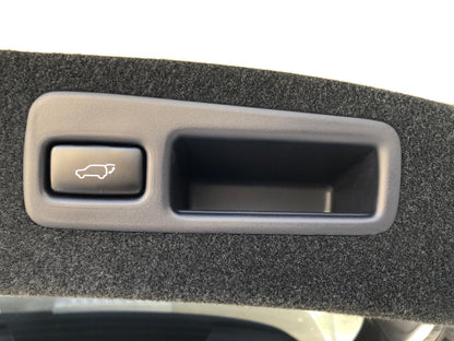 1048 TOYOTA HARRIER PREMIUM ADVANCED PACKAGE 2015
