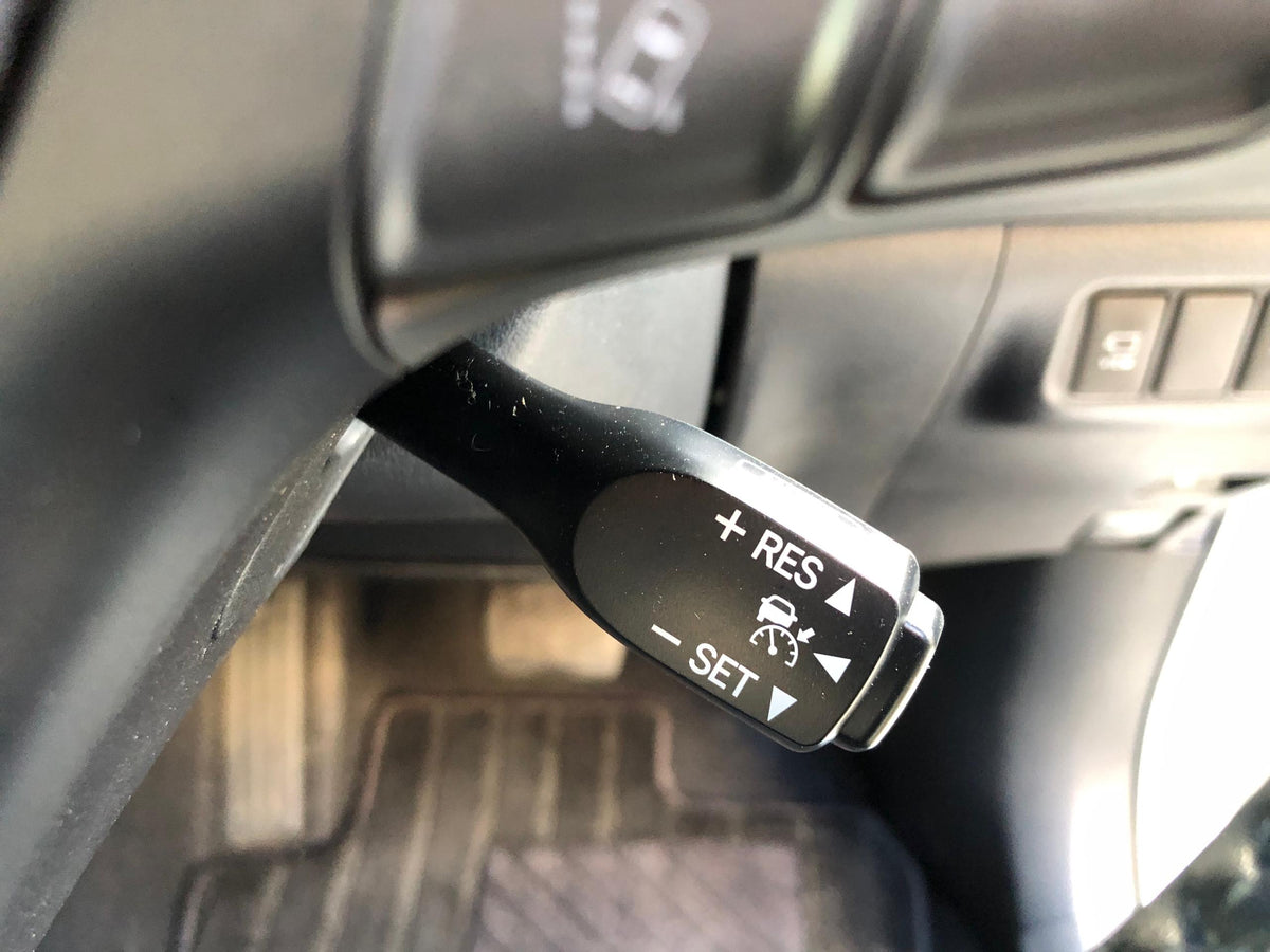 1048 TOYOTA HARRIER PREMIUM ADVANCED PACKAGE 2015