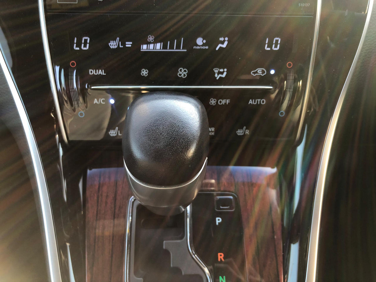1048 TOYOTA HARRIER PREMIUM ADVANCED PACKAGE 2015